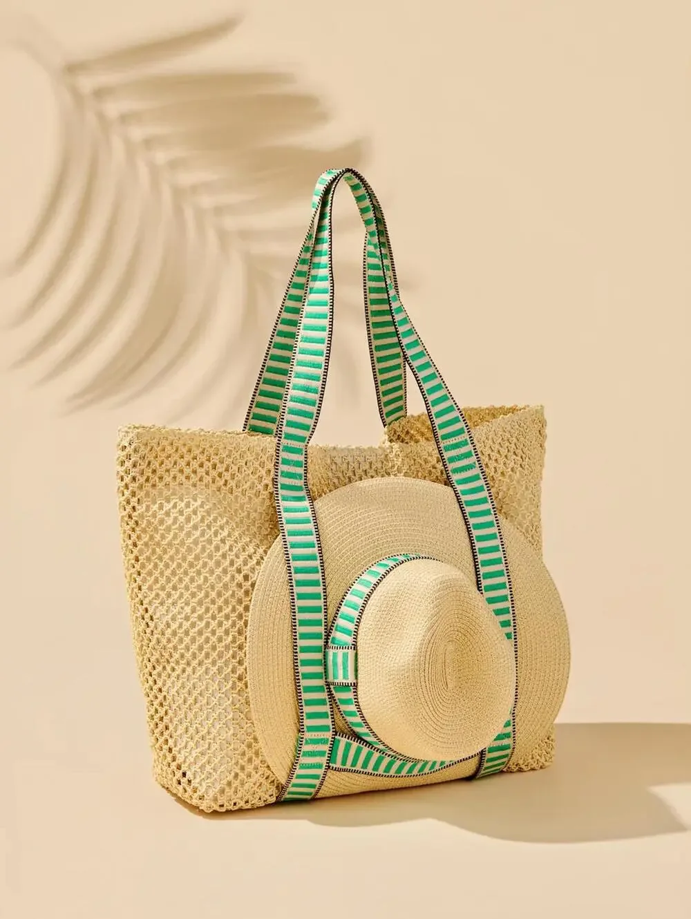 Beach Bag Shiraleah Green Hat and Tote Set, Natural Dorian Travel Beach Bag - Picture 6 of 9